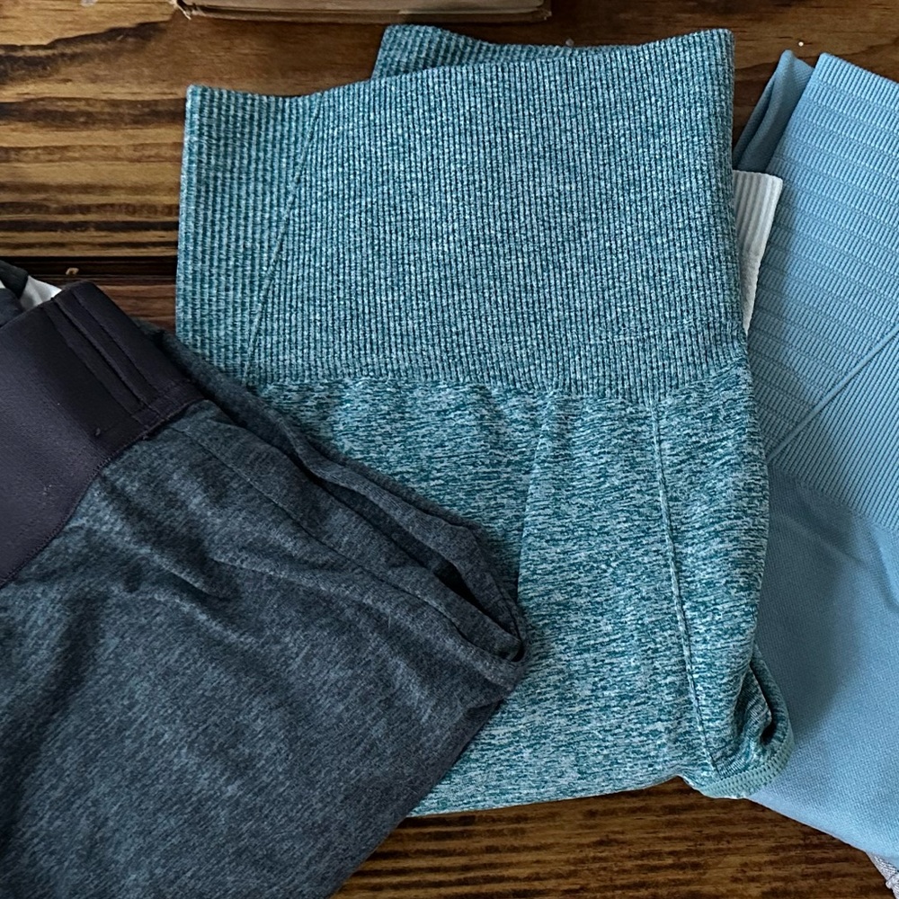 Gymshark Blue and White High-Waisted Leggings - Picture 3 of 3